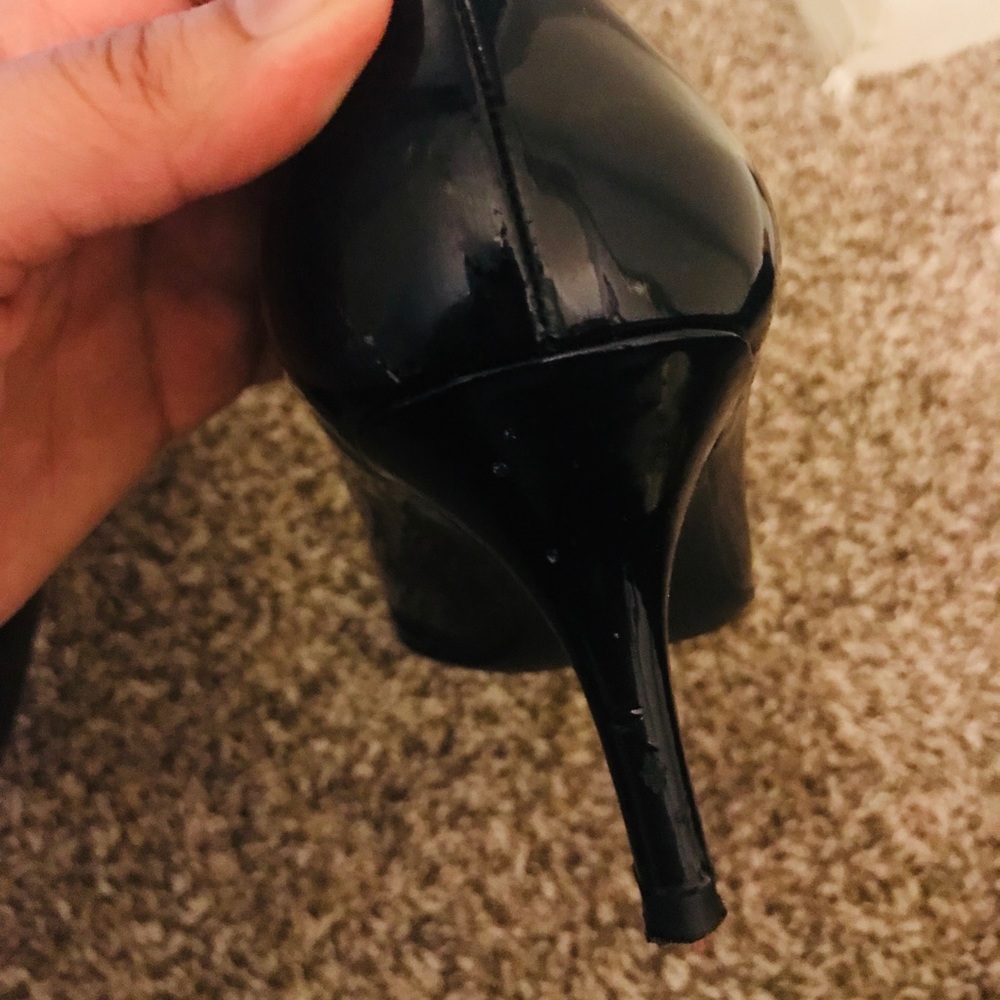 Prada Black Patent Pumps Size 38.5 - Picture 5 of 8